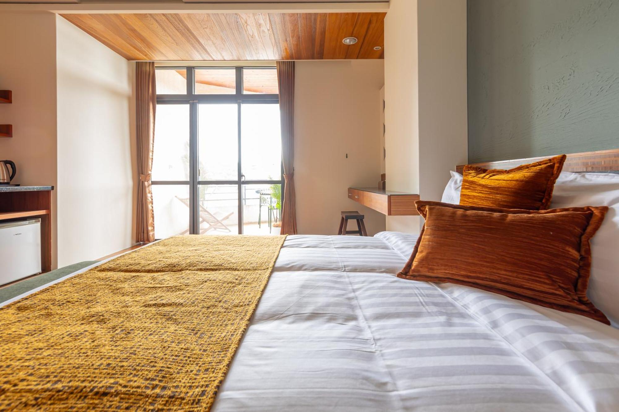 Sun Moon Lake Itathao Vacation Inn With Elevator Yuchi Esterno foto