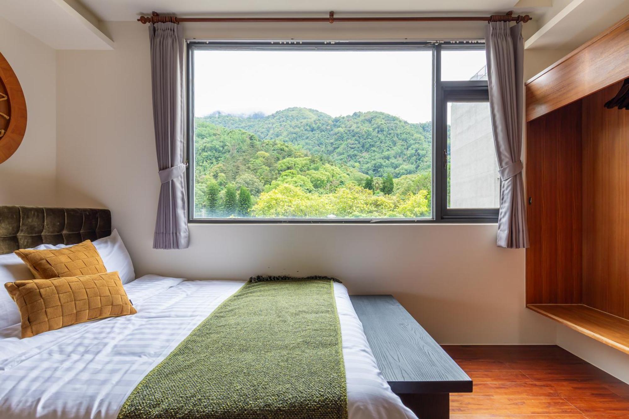 Sun Moon Lake Itathao Vacation Inn With Elevator Yuchi Esterno foto