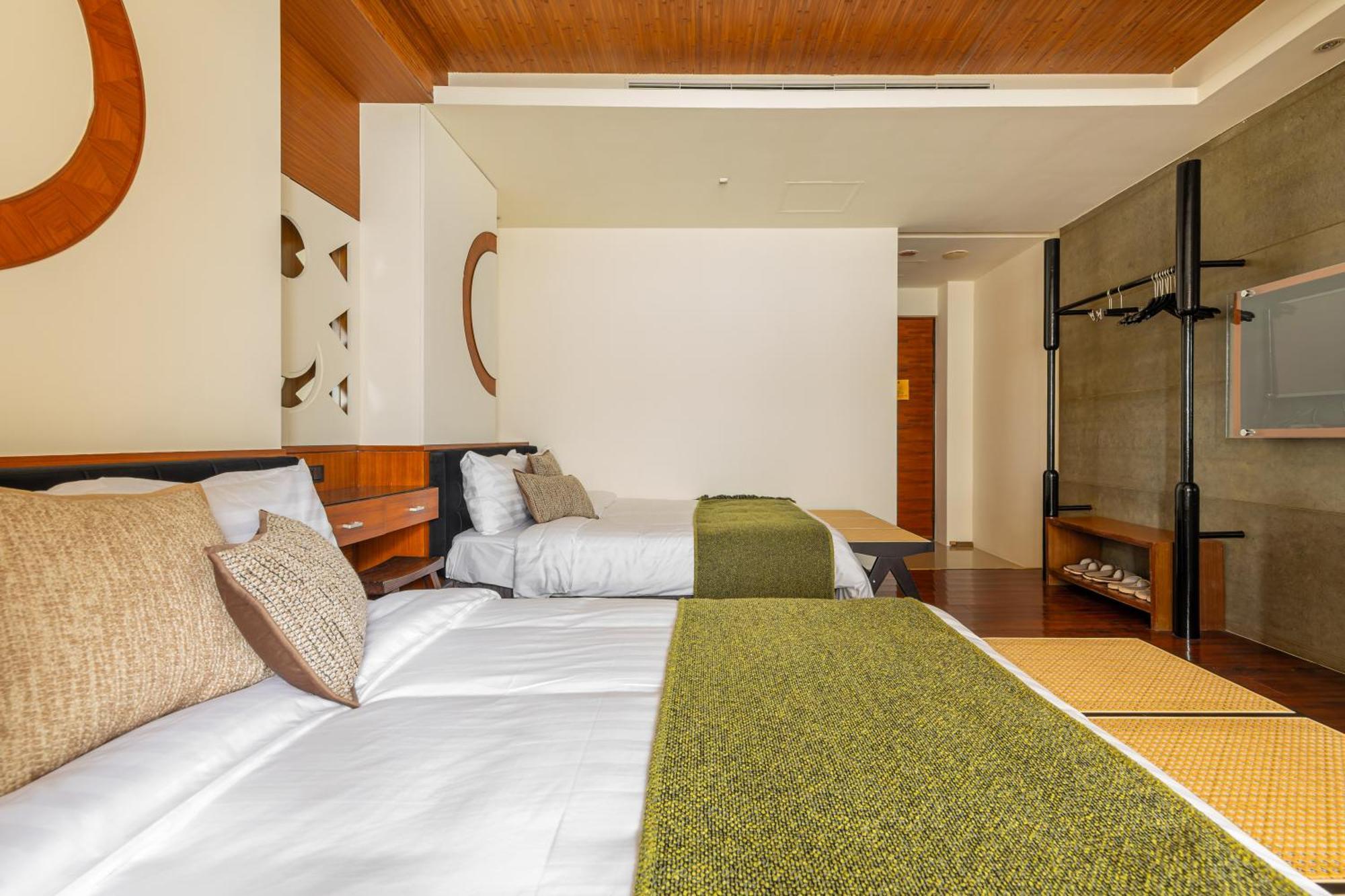 Sun Moon Lake Itathao Vacation Inn With Elevator Yuchi Esterno foto