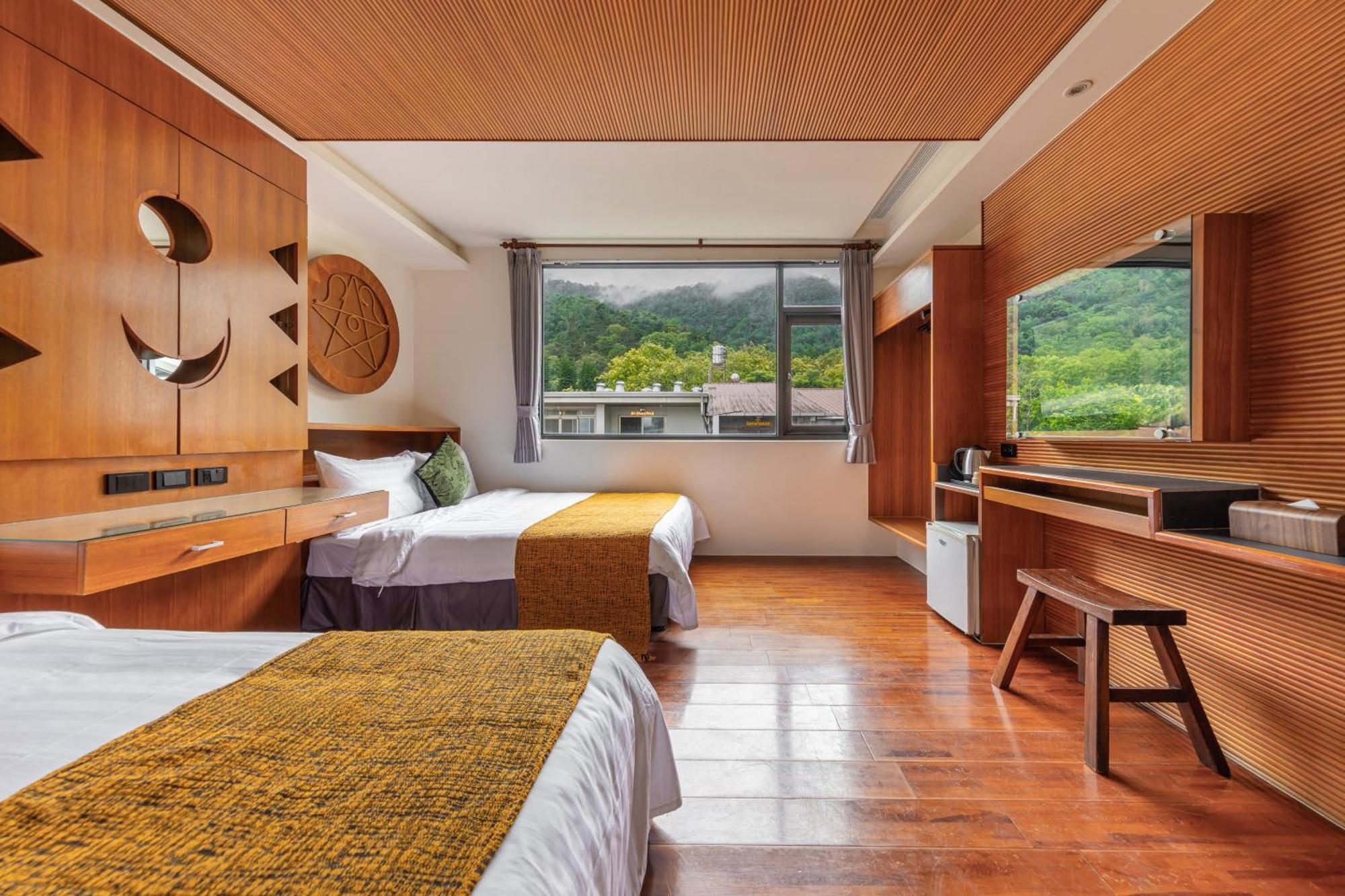 Sun Moon Lake Itathao Vacation Inn With Elevator Yuchi Esterno foto
