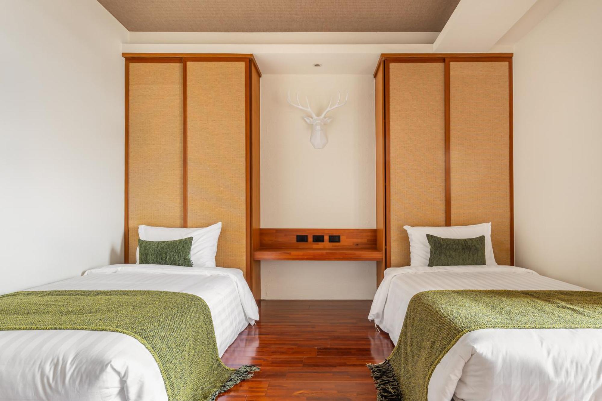 Sun Moon Lake Itathao Vacation Inn With Elevator Yuchi Esterno foto