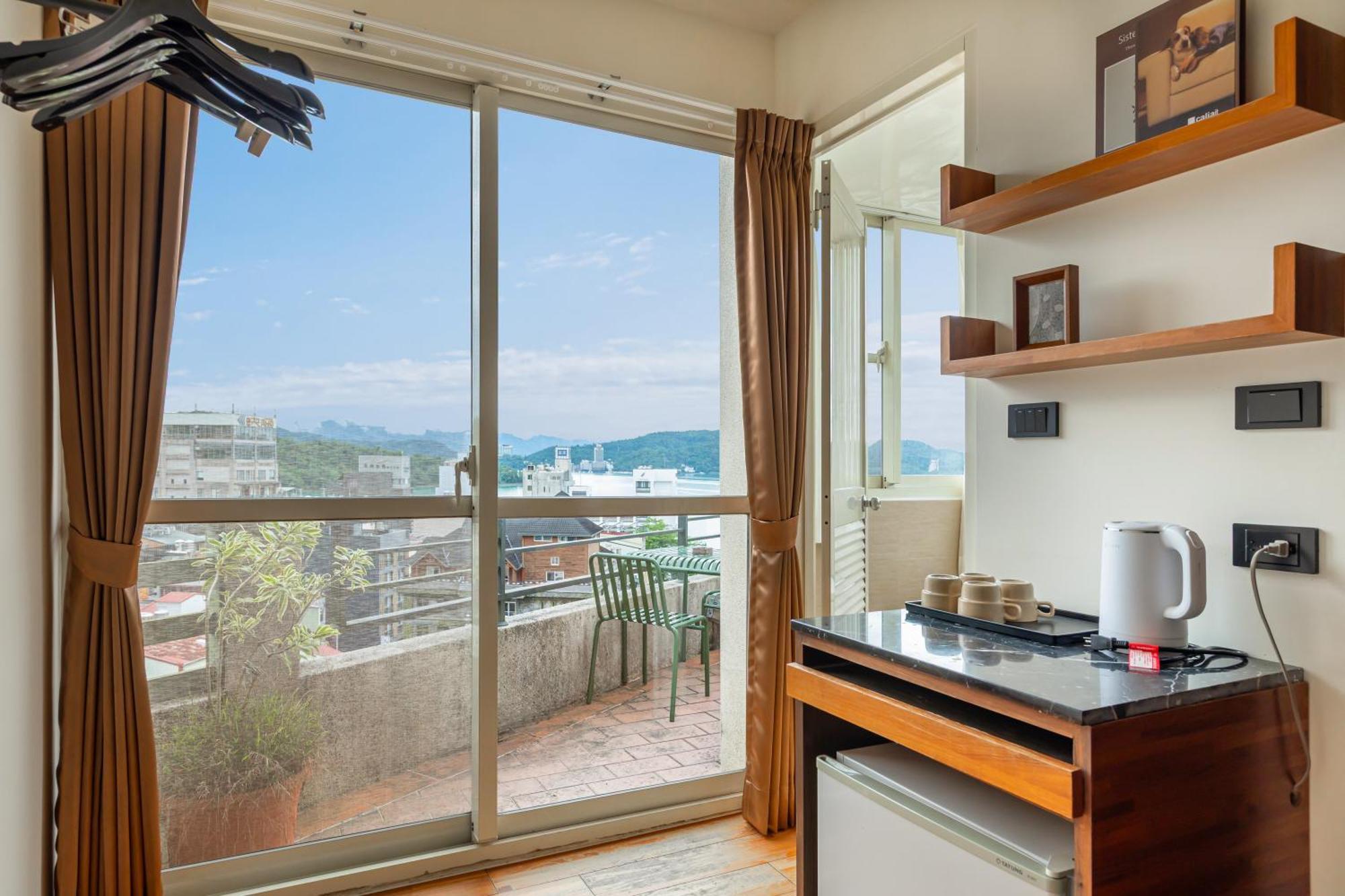 Sun Moon Lake Itathao Vacation Inn With Elevator Yuchi Esterno foto